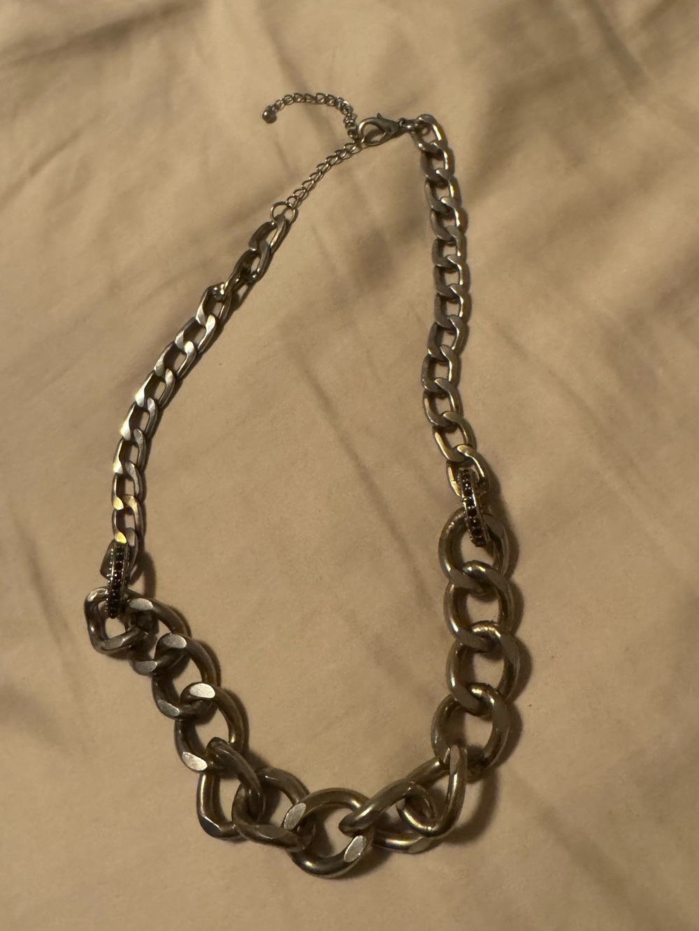 Urban Outfitters. Chunky Chain Statement Necklace in Gold